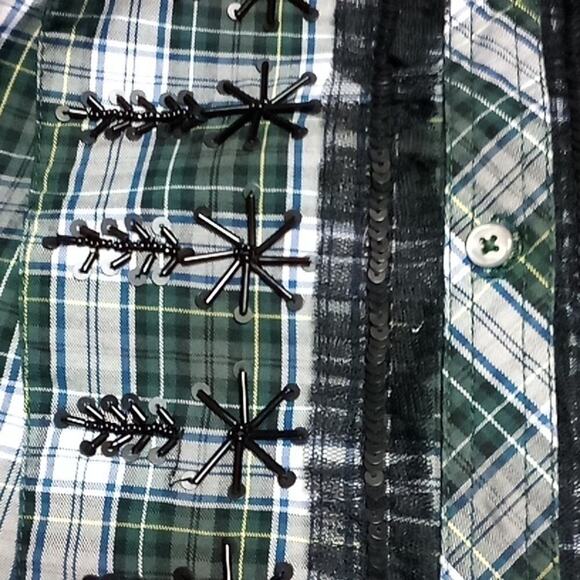 J. CREW Embellished Shirt Forest Tarten Green Black Button Down - Picture 4 of 6